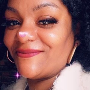 Meet your Posher, Nikisha